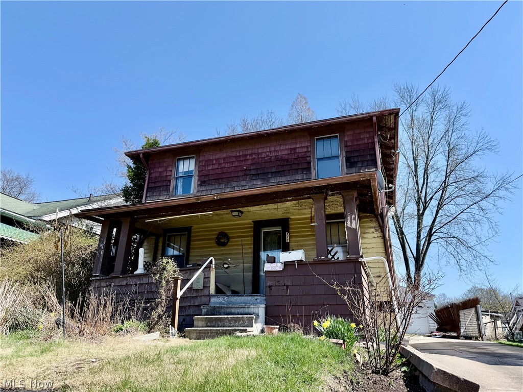 677 Eastland Avenue, Akron, OH