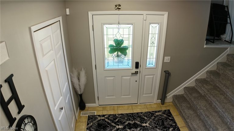 8407 Barton Drive, Strongsville, OH - Photo 5