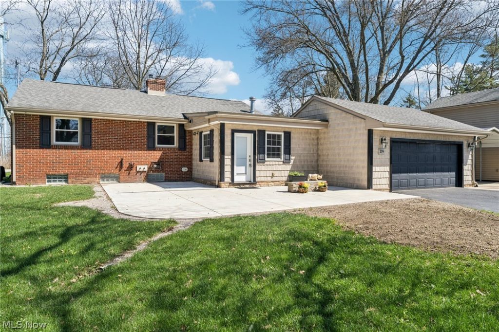 379 Aurora Road, Aurora, OH