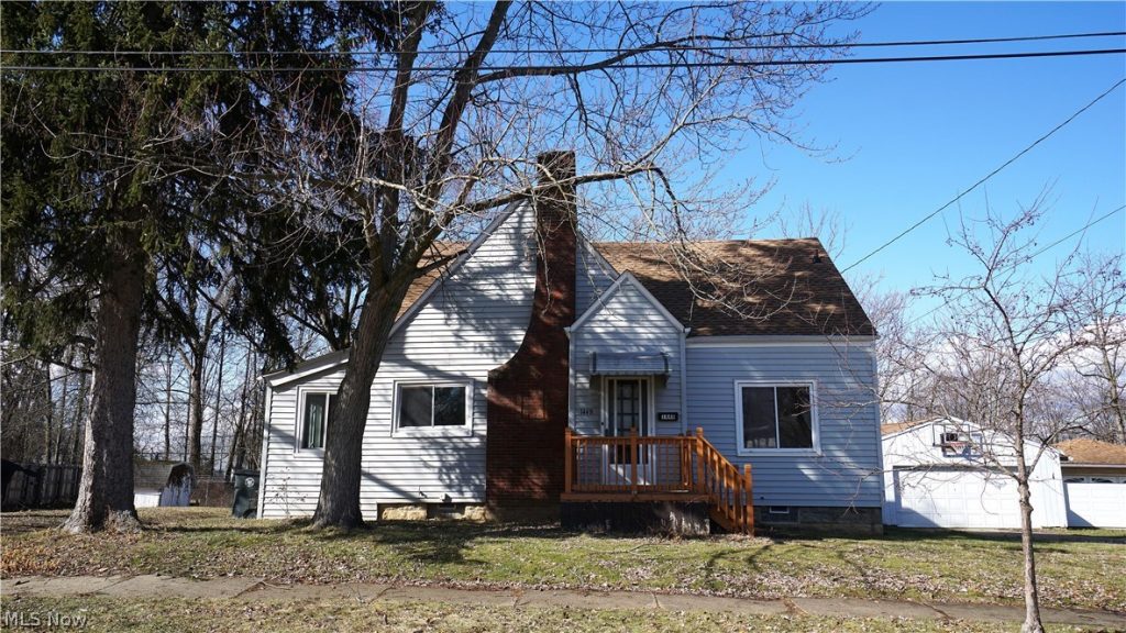 1448 Creighton Avenue, Akron, OH