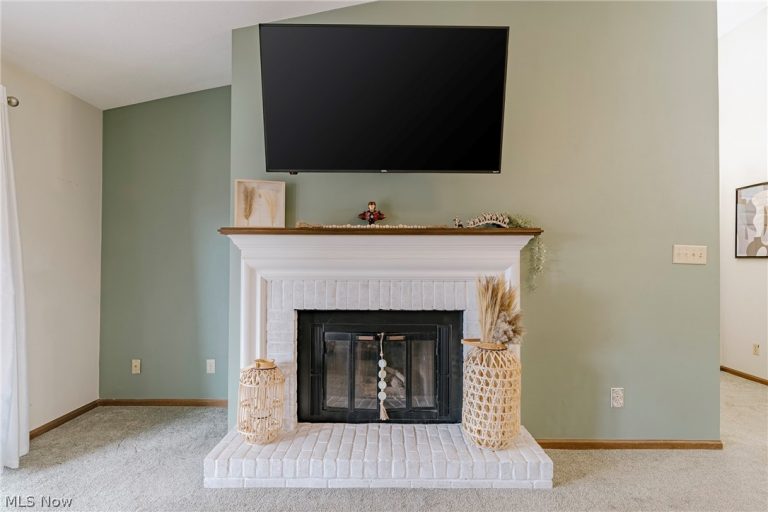 2889 Charing Cross Road, Canton, OH - Photo 5