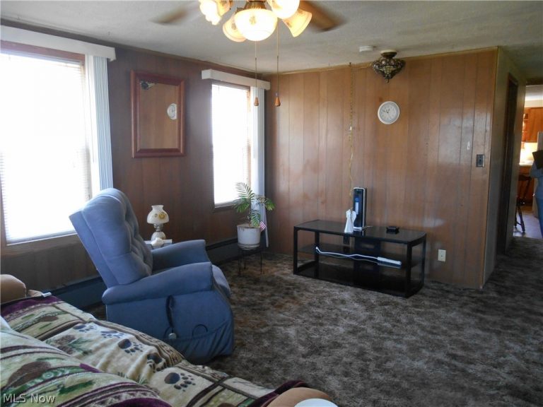 5845 Woodman Avenue, Ashtabula, OH - Photo 6