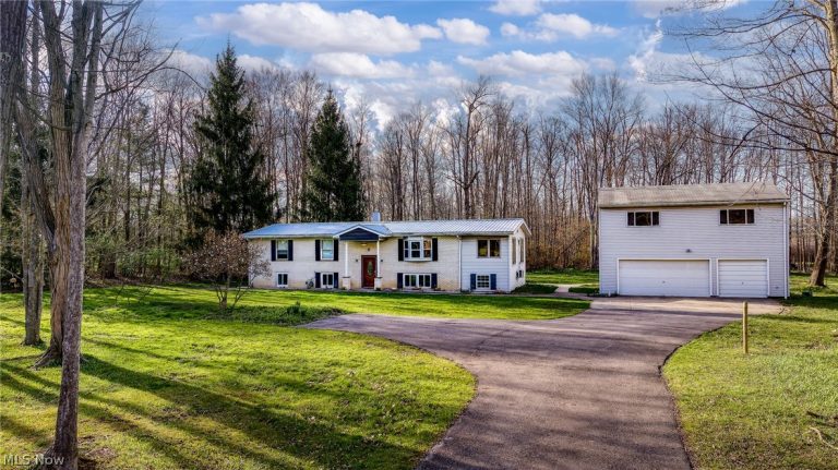 9540 Taylor May Road, Chagrin Falls, OH, 44023