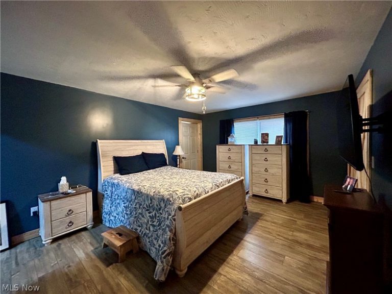 820 Commerce Street, Wellsburg, WV - Photo 8