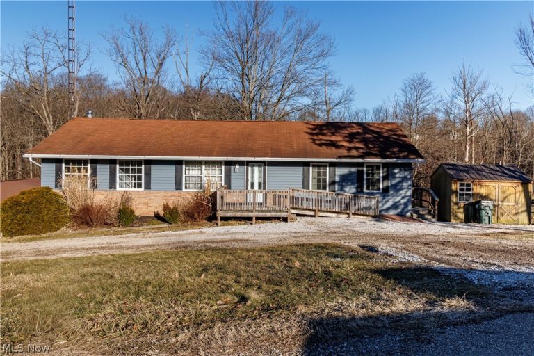 5814 Laura Avenue, Homeworth, OH, 44634
