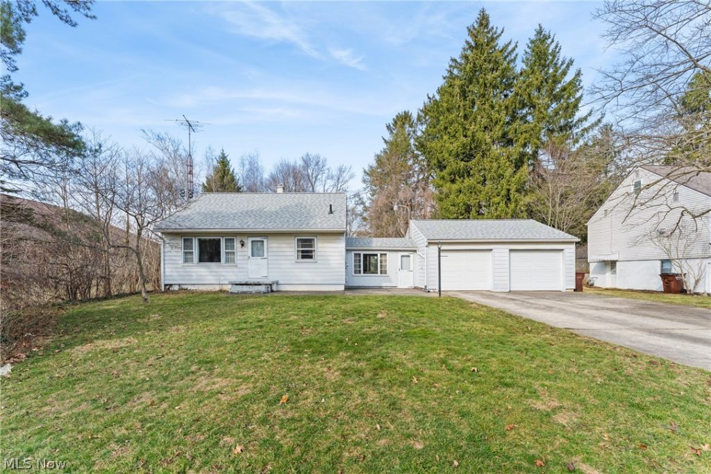 3411 Sweitzer Street, Uniontown, OH