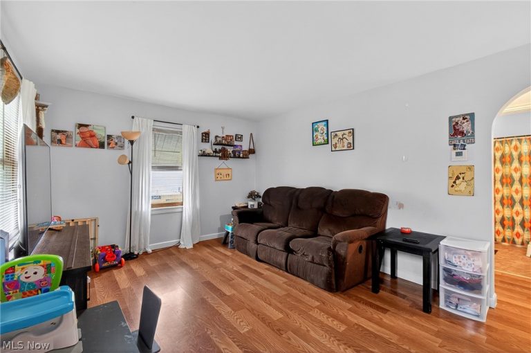 1314 Pearl Drive, Massillon, OH - Photo 6