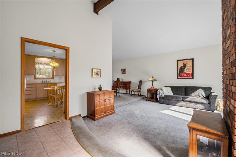 6512 Miller Drive, North Ridgeville, OH - Photo 4