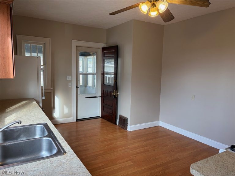 365 Prospect Street, Medina, OH - Photo 6