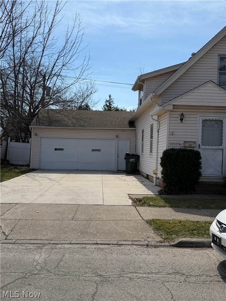 19870 Pasnow Avenue, Euclid, OH - Photo 2