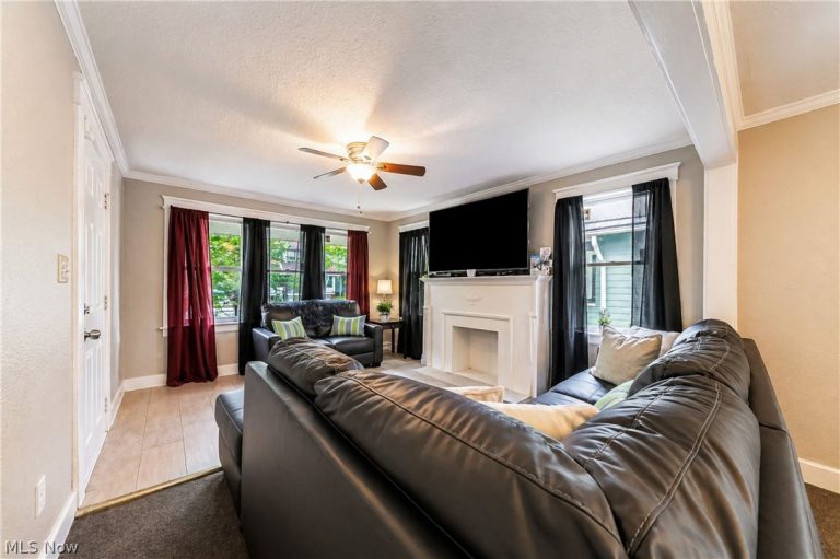 1714 Hillview Road, Cleveland, OH - Photo 4