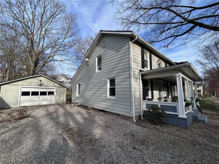 712 Front Street, Marietta, OH - Photo 2