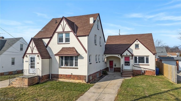 19417 Mohawk Avenue, Cleveland, OH, 44119