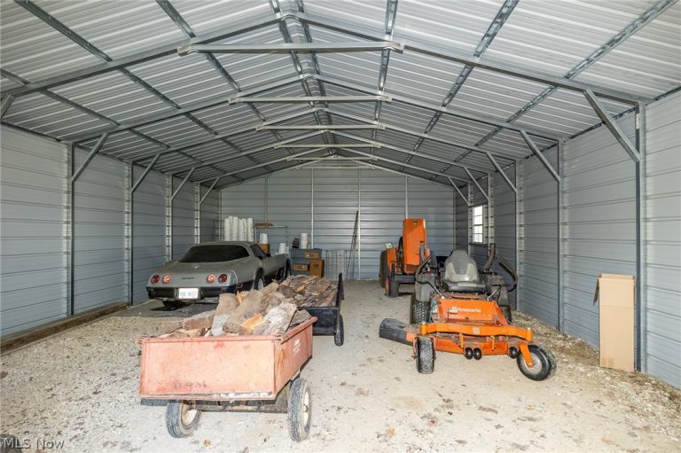 7168 Case Road, North Ridgeville, OH - Photo 8