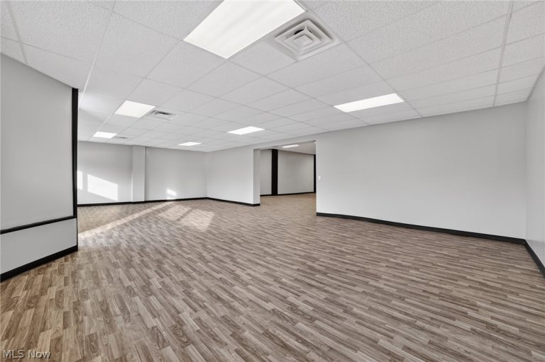 161 Main Street, Geneva, OH - Photo 8