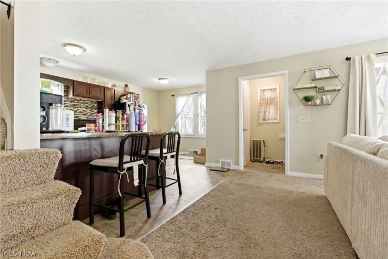 4242 Harwood Road, South Euclid, OH - Photo 5