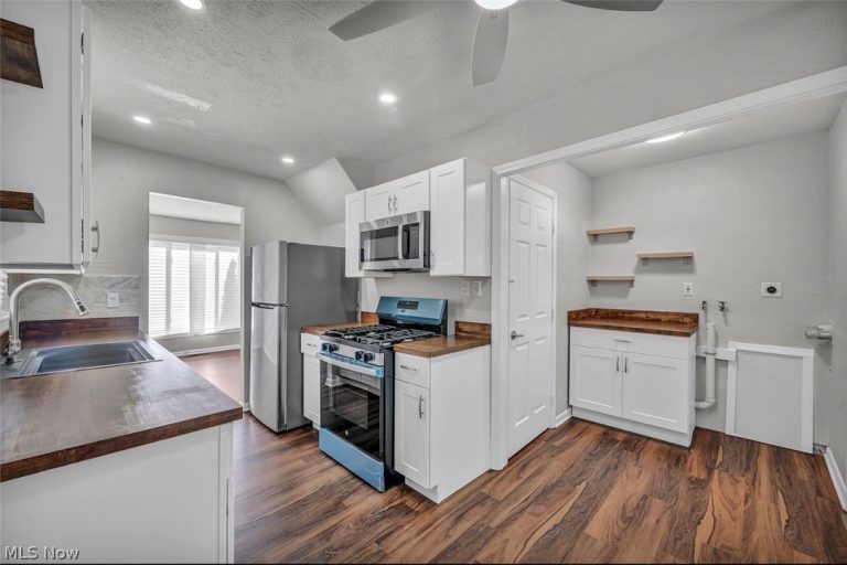 12508 Sobieski Avenue, Cleveland, OH - Photo 6
