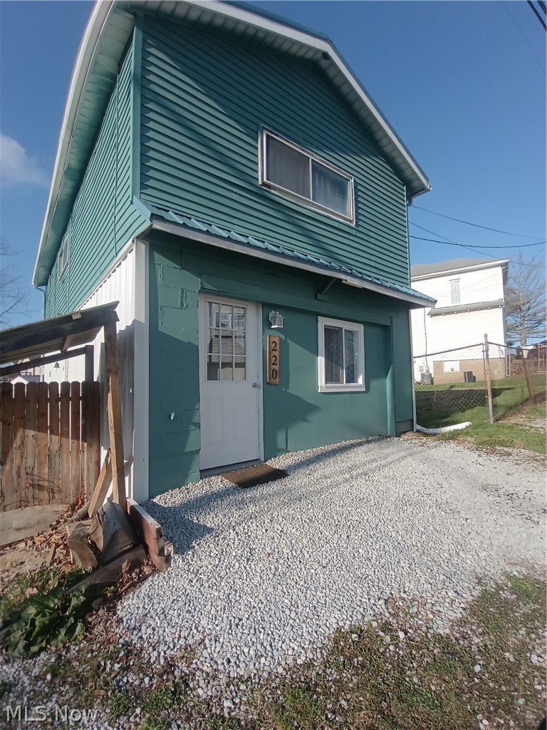 220 Market Street, Belmont, OH - Photo 3