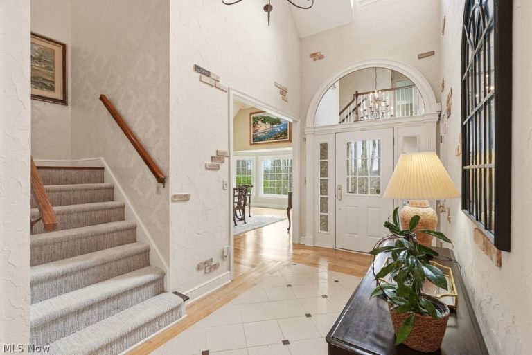 7751 Chagrin Road, Chagrin Falls, OH - Photo 4