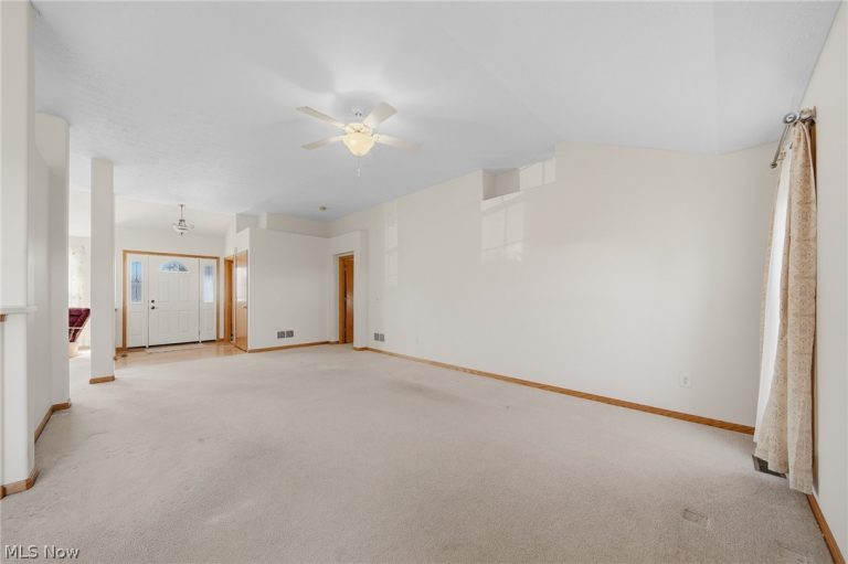 12254 San Marino Avenue, Uniontown, OH - Photo 4