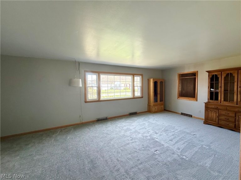 316 Clema Avenue, St Marys, WV - Photo 5