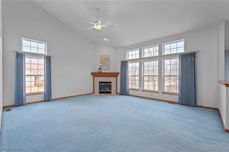 3489 Cobblestone Lane, Cuyahoga Falls, OH - Photo 8