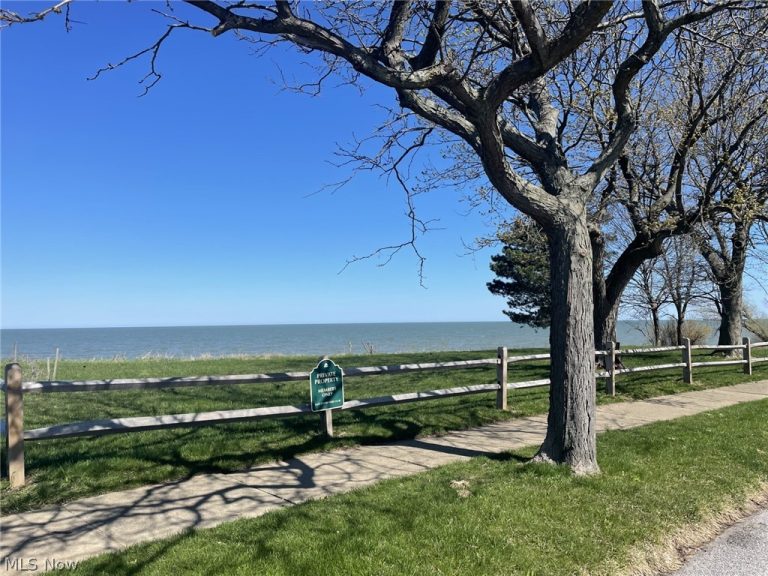 17506 Neff Road, Cleveland, OH - Photo 8