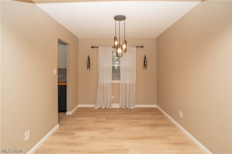 1423 Copley Meadows Drive, Copley, OH - Photo 8