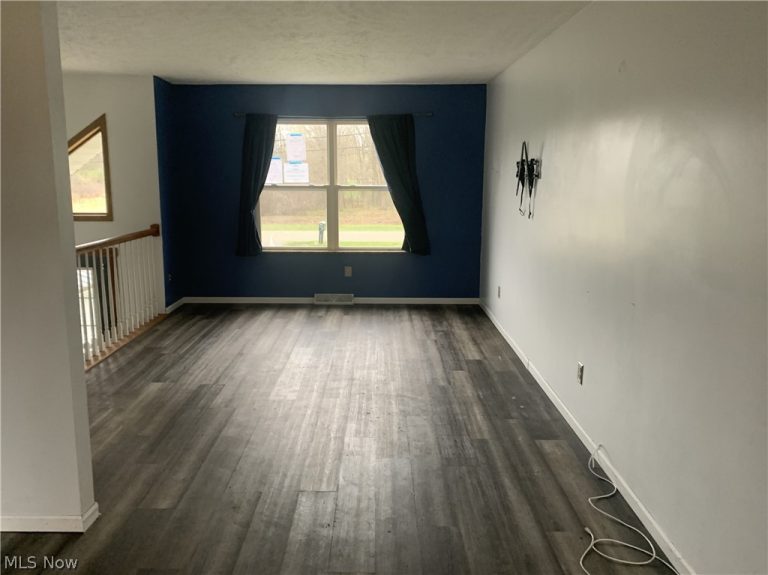 238 Raymond Avenue, Warren, OH - Photo 4
