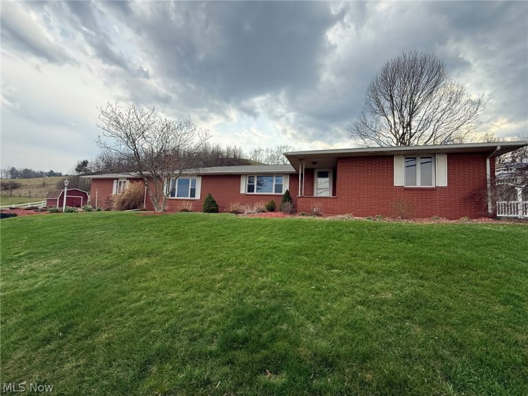 1728 State Route 39, New Philadelphia, OH, 44663