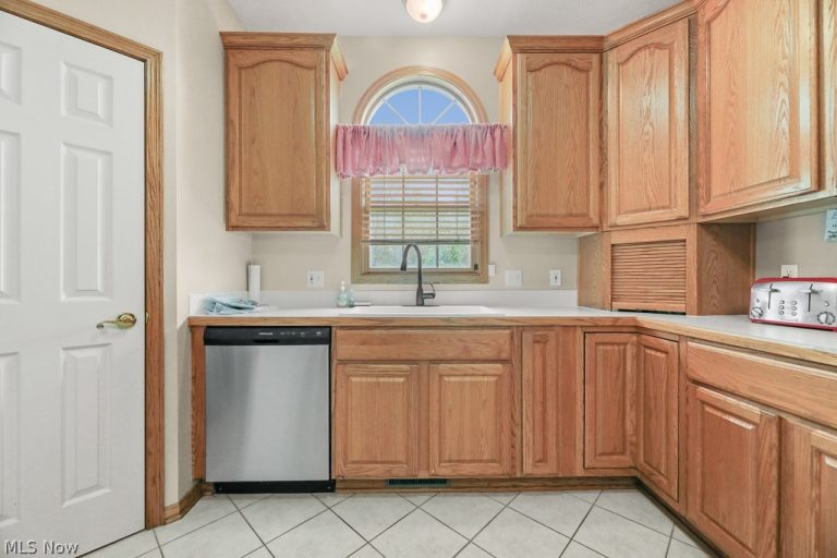 1149 Terraho Drive, Salem, OH - Photo 4