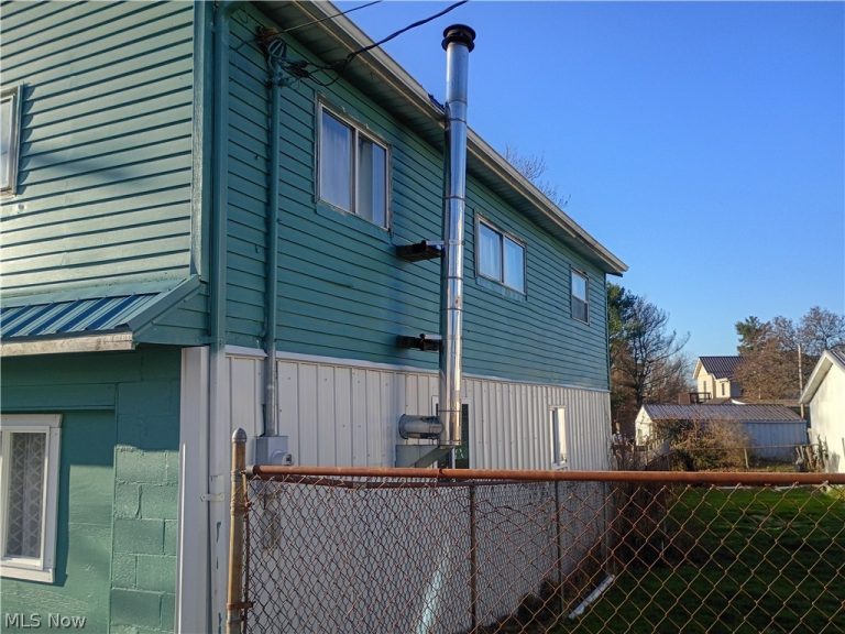 220 Market Street, Belmont, OH - Photo 4