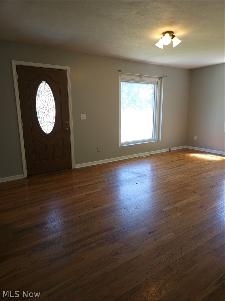 236 Tyler Avenue, Cuyahoga Falls, OH - Photo 3