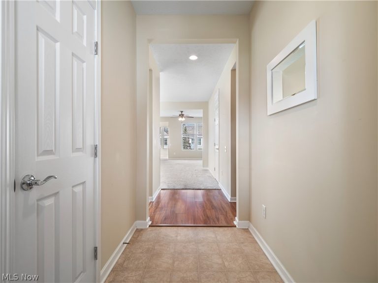 37952 Ashfield Way, North Ridgeville, OH - Photo 2