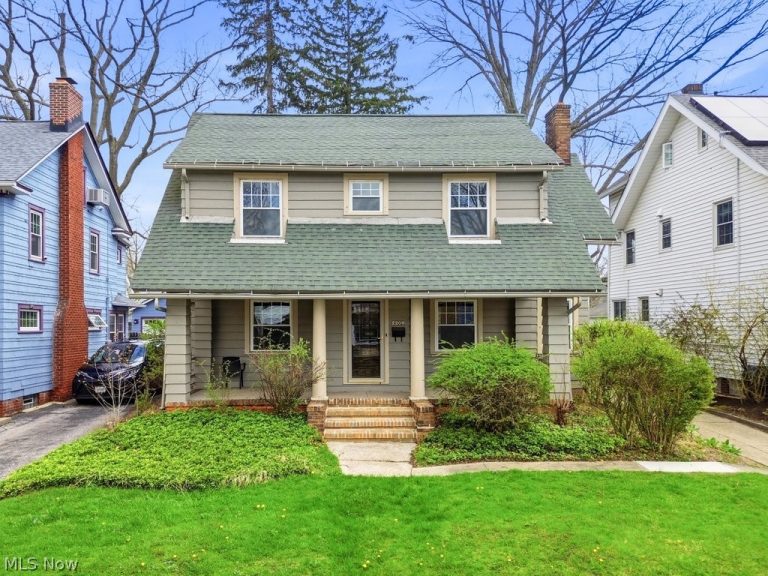 2209 Lamberton Road, Cleveland Heights, OH, 44118