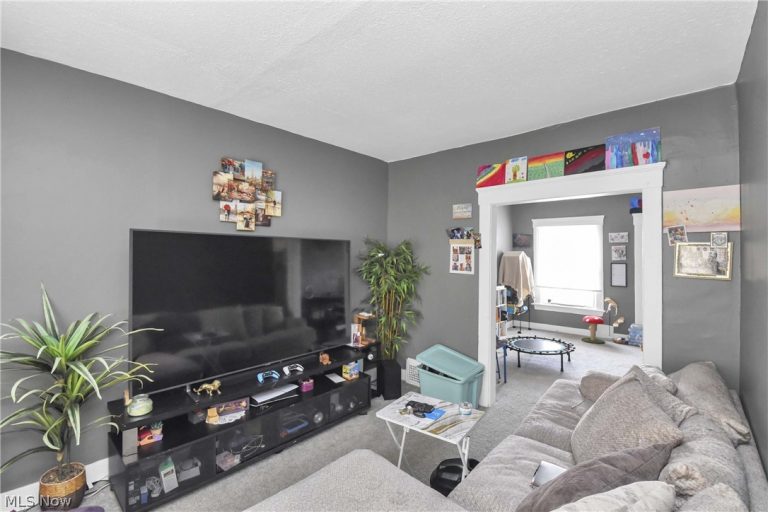 3812 Mapledale Avenue, Cleveland, OH - Photo 4