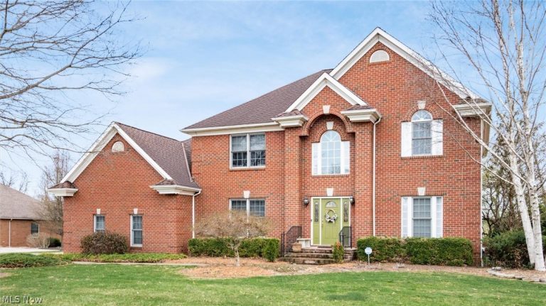 3168 Maple Creek Drive, Zanesville, OH, 43701
