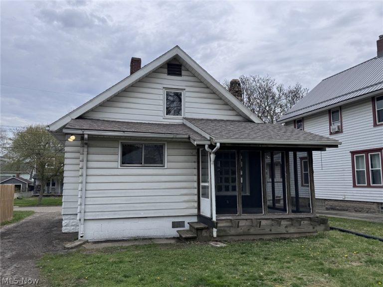 904 Iredell Street, Akron, OH - Photo 3