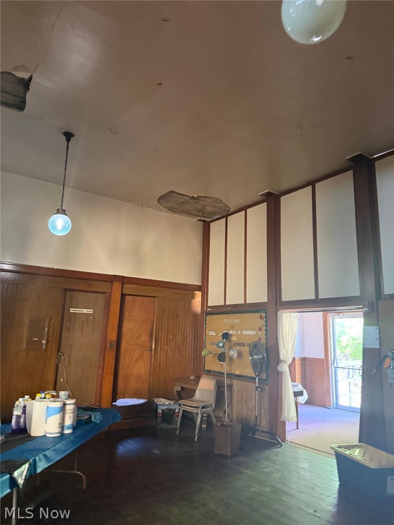 10515 Helena Avenue, Cleveland, OH - Photo 8