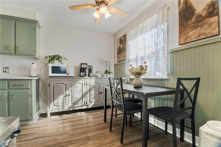 584 Hilbish Avenue, Akron, OH - Photo 5