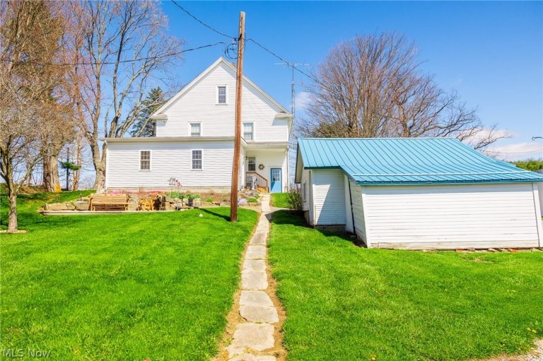 9050 Freeman Road, Lisbon, OH - Photo 8