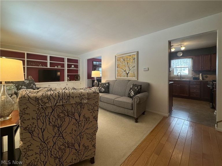 7915 Brookwood Street, Warren, OH - Photo 4