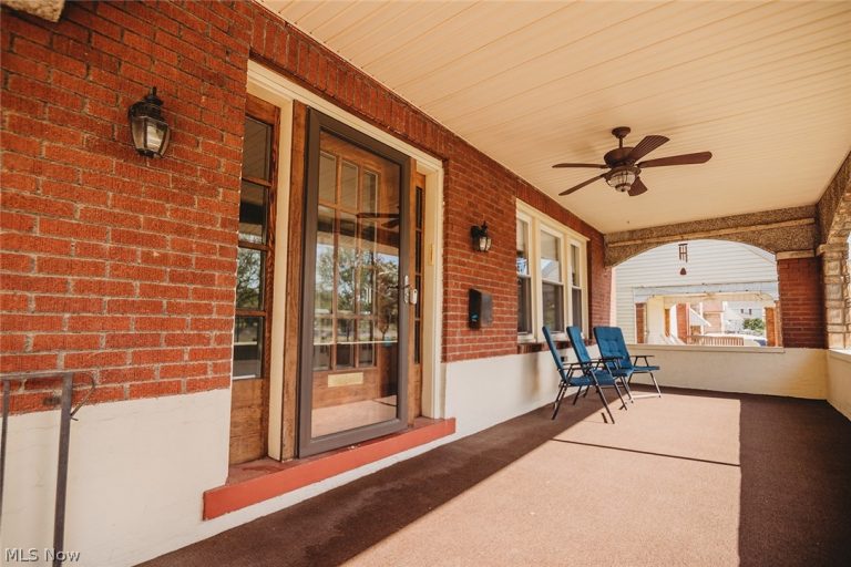 2107 PARK Avenue, Parkersburg, WV - Photo 6