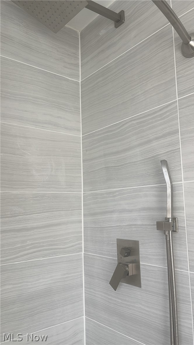 3787 Bainbridge Road, Cleveland Heights, OH - Photo 8