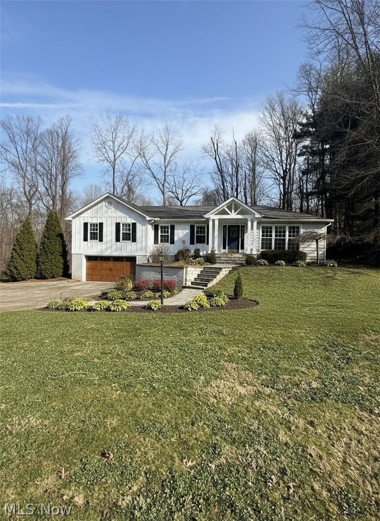 10076 Sherman Road, Chesterland, OH - Photo 2