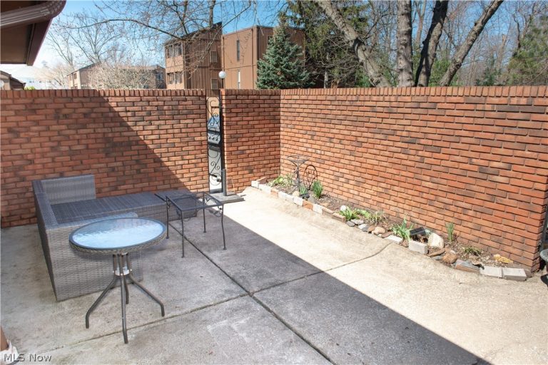 33803 Electric Boulevard #C17, Avon Lake, OH - Photo 4