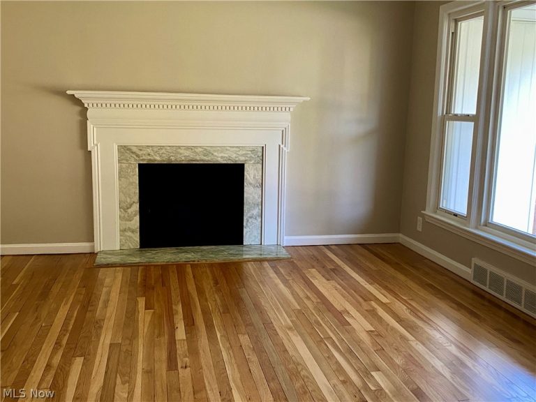 23710 Baintree Road, Beachwood, OH - Photo 2