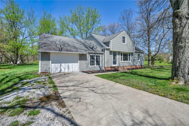 25595 Highland Road, Richmond Heights, OH, 44143
