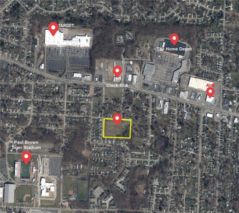 2219 Massachusetts Avenue, Massillon, OH - Photo 2