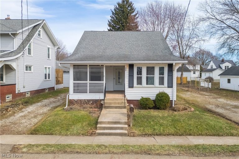 230 Superior Street, Louisville, OH - Photo 5